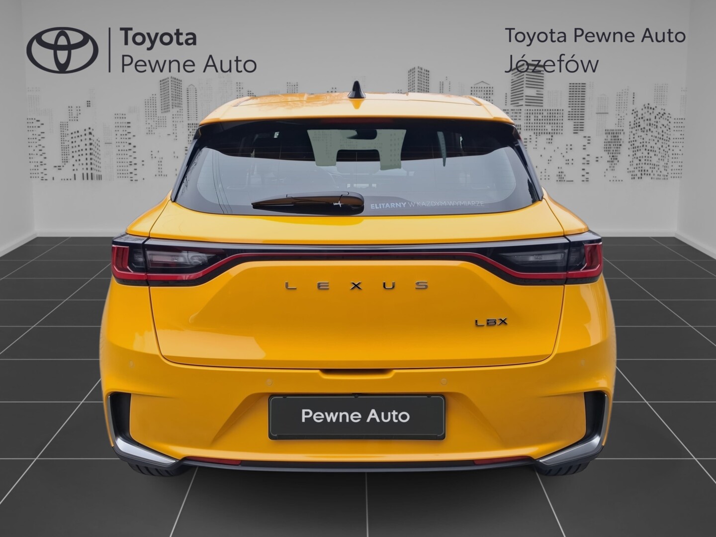 Lexus LBX